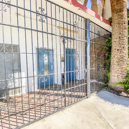 Casa Leopoldo - La Roca *